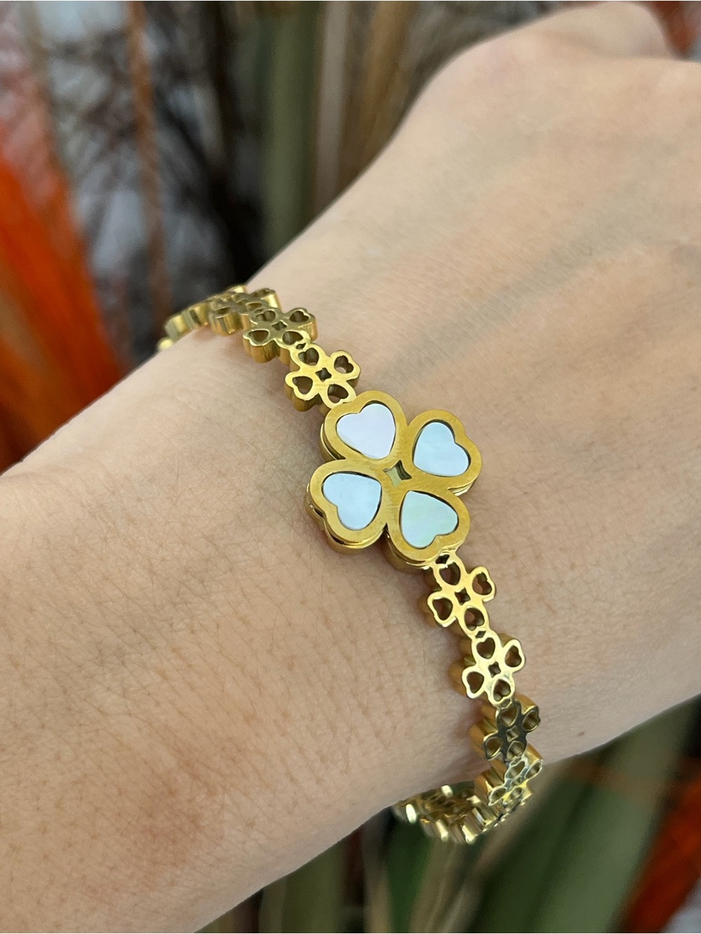 White four leaf clover gold bangle cuff bracelet